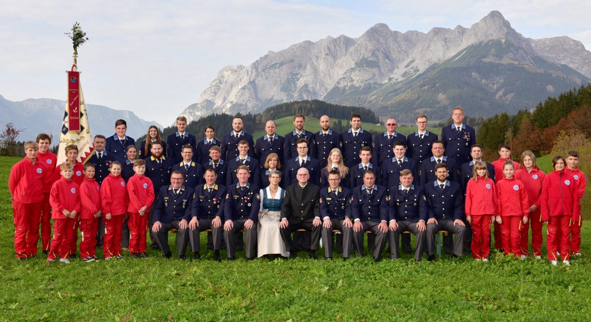 Mannschaft der Wasserrettung Ortsstelle Bischofshofen im Jahr 2022